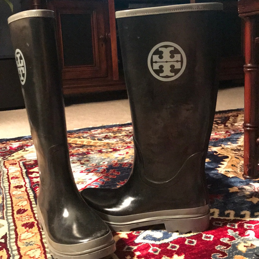 Rain boots
